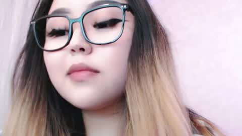 Amelia online show from 05-14-26, 06:04