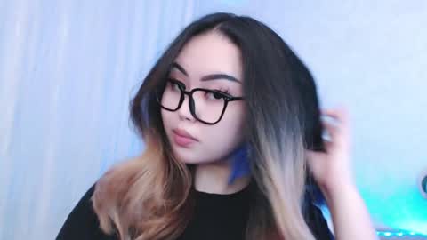 Amelia online show from 05-18-26, 04:35