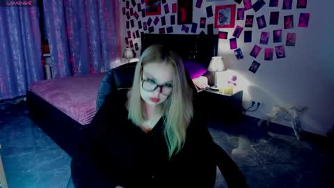 Amelia online show from 04-01-26, 08:39