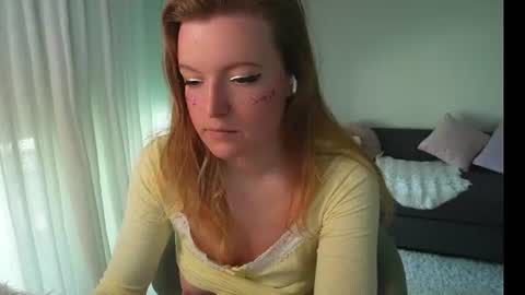 Snapshot of ameliasweety69 chatting on 06-22-26, 11:18 Amelia online show from 06-22-26, 11:18