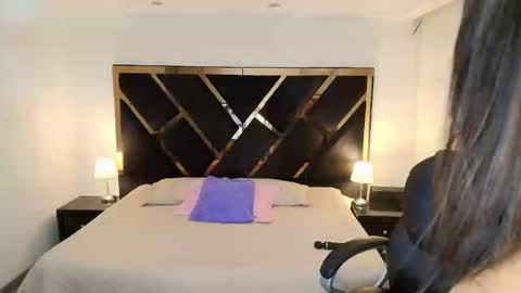 Ameli online show from 02-13-26, 07:43