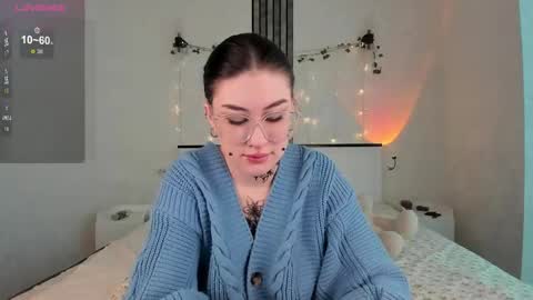 Snapshot of ameliya_sun chatting on 02-28-25, 04:54 Aylin online show from 02-28-25, 04:54