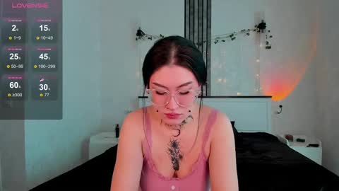 Snapshot of ameliya_sun chatting on 03-05-25, 05:18 Aylin online show from 03-05-25, 05:18