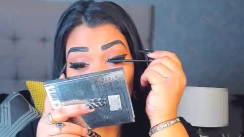 Snapshot of amelycube343767 chatting on 02-27-26, 05:18 amelycube343767 online show from 02-27-26, 05:18