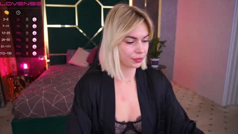 Amely online show from 12-06-24, 08:05