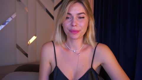 Amely online show from 01-11-25, 10:29