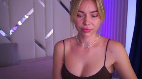 Amely online show from 01-30-25, 10:08