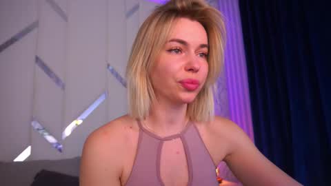 Amely online show from 03-07-25, 05:17