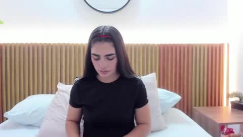 Snapshot of ameria_chaucer chatting on 04-14-26, 06:58 M A R E online show from 04-14-26, 06:58