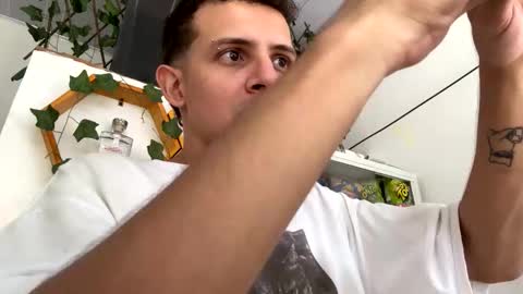 Snapshot of americanbig_dick chatting on 02-26-26, 09:14 Lucian online show from 02-26-26, 09:14