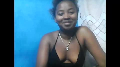amielle_01 online show from 05-11-26, 10:40