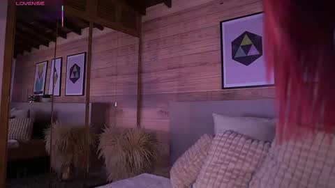 Snapshot of ammyscott1 chatting on 11-20-25, 07:46 Ammy Scott online show from 11-20-25, 07:46