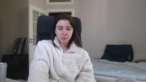 Snapshot of amoremeoww chatting on 05-10-26, 11:37 miss unforgettable online show from 05-10-26, 11:37