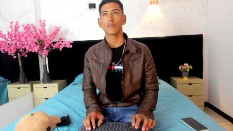 Carlos  online show from 04-11-26, 02:43