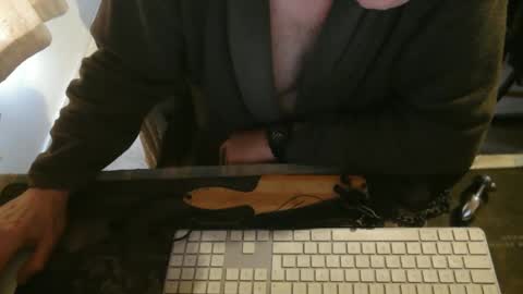 Snapshot of amslave4f chatting on 02-09-26, 10:08 amslave4f online show from 02-09-26, 10:08