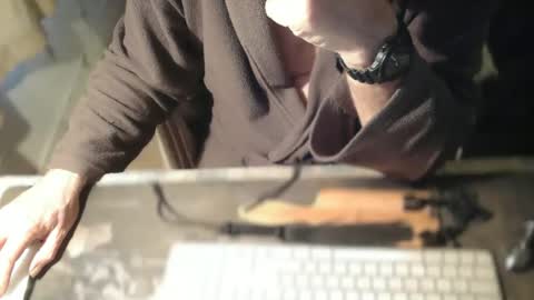 Snapshot of amslave4f chatting on 02-12-26, 09:15 amslave4f online show from 02-12-26, 09:15