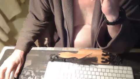 Snapshot of amslave4f chatting on 02-25-26, 11:03 amslave4f online show from 02-25-26, 11:03