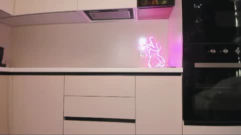 Amy Akime online show from 07-28-26, 03:35
