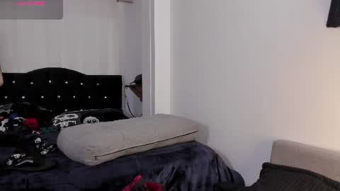 Snapshot of amy_aloqua chatting on 06-15-26, 11:56 Amy online show from 06-15-26, 11:56