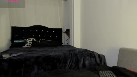 Snapshot of amy_aloqua chatting on 07-01-26, 02:51 Amy online show from 07-01-26, 02:51