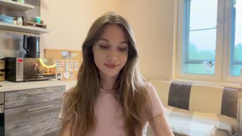 Snapshot of amy_chill chatting on 06-17-26, 04:52 Amy Chill online show from 06-17-26, 04:52
