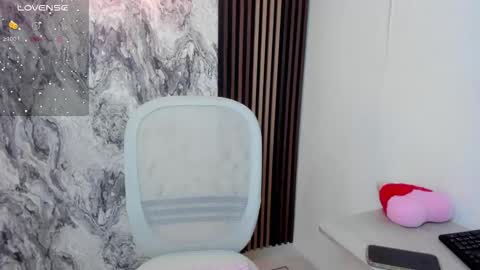 Amy online show from 03-01-26, 09:06