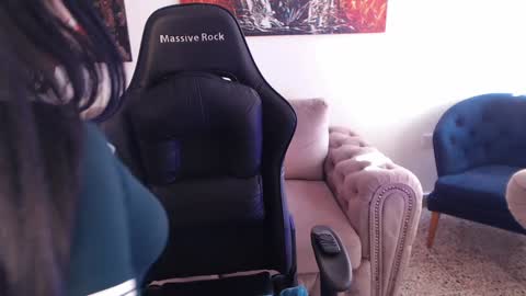 Mia Cristancho online show from 02-08-25, 09:36