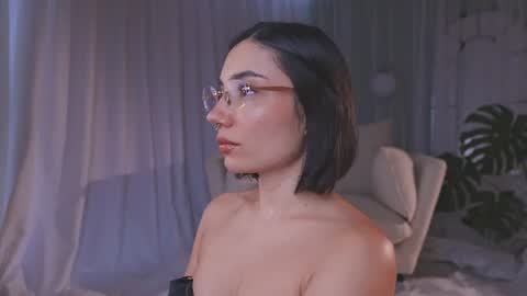 Snapshot of amyarmstrong chatting on 06-17-26, 10:10 Amy Armstrong online show from 06-17-26, 10:10