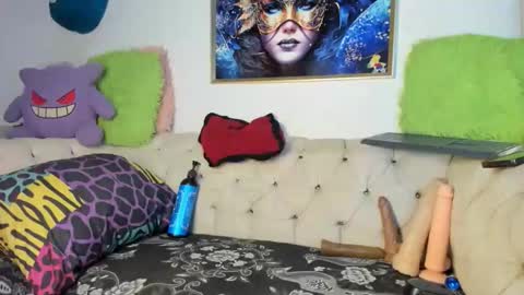Snapshot of amydelahoz chatting on 05-17-26, 03:37 Amy Kamila online show from 05-17-26, 03:37