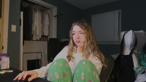 Amy online show from 11-03-25, 04:14