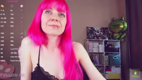 Snapshot of amyrose69 chatting on 07-14-26, 04:45 Amy Rose online show from 07-14-26, 04:45