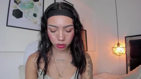 Amy online show from 11-17-25, 01:39