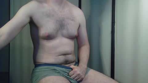Snapshot of an_dre4 chatting on 08-09-26, 09:20 an_dre4 online show from 08-09-26, 09:20