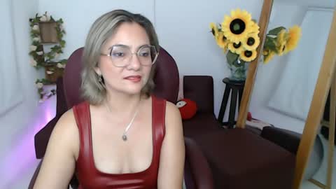 Snapshot of ana_hotmilf chatting on 07-16-26, 11:22 Ana online show from 07-16-26, 11:22