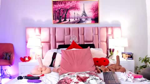 Snapshot of anaa_bellaa chatting on 10-03-25, 01:41 anaa_bellaa online show from 10-03-25, 01:41