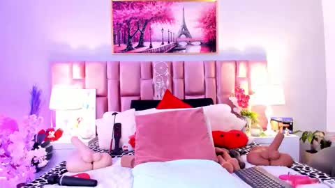 Snapshot of anaa_bellaa chatting on 11-20-25, 12:16 anaa_bellaa online show from 11-20-25, 12:16