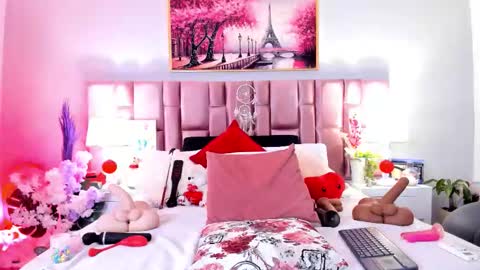 Snapshot of anaa_bellaa chatting on 12-05-25, 12:25 anaa_bellaa online show from 12-05-25, 12:25