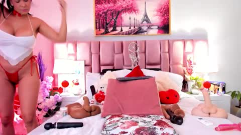 Snapshot of anaa_bellaa chatting on 12-16-25, 12:21 anaa_bellaa online show from 12-16-25, 12:21