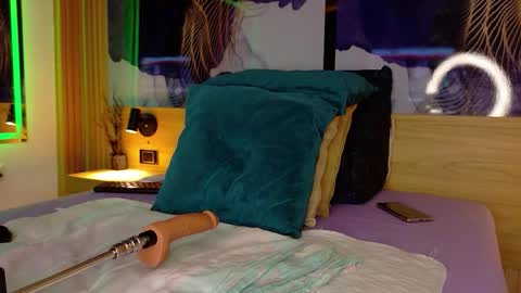 anabacker01 online show from 05-24-26, 12:54