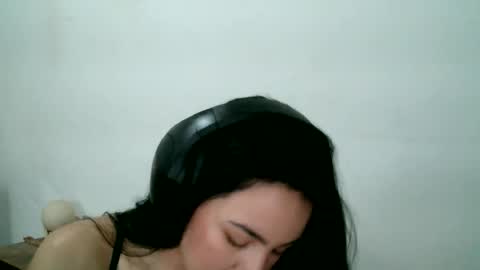 Snapshot of anabelenogueira1 chatting on 06-15-26, 04:53 anabelenogueira1 online show from 06-15-26, 04:53
