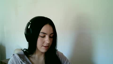 Snapshot of anabelenogueira1 chatting on 06-17-26, 05:25 anabelenogueira1 online show from 06-17-26, 05:25