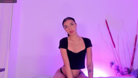 ANABEL WOLF  online show from 02-25-25, 12:14