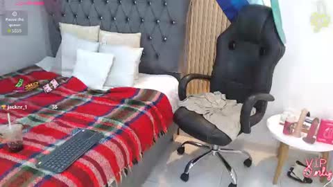 Snapshot of anaciet_evans chatting on 07-07-26, 06:47 Anaciet Evans online show from 07-07-26, 06:47