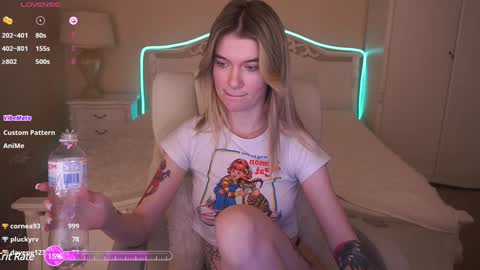 Nika online show from 12-25-24, 05:26