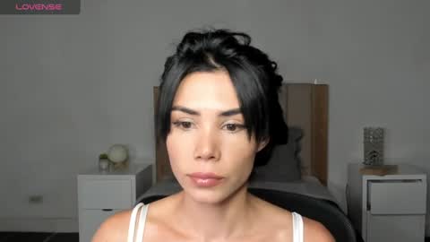Snapshot of anahenao chatting on 06-29-26, 10:32 Ana Henao or Annie... Follow me ahenaocb Insta X online show from 06-29-26, 10:32