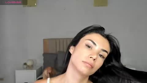 Snapshot of anahenao chatting on 06-30-26, 03:13 Ana Henao or Annie... Follow me ahenaocb Insta X online show from 06-30-26, 03:13
