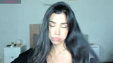 Snapshot of anahenao chatting on 07-24-26, 10:52 Ana Henao or Annie... Follow me ahenaocb Insta X online show from 07-24-26, 10:52