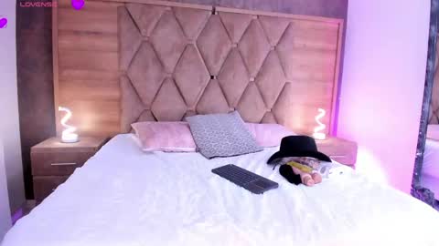 Im Sara  online show from 05-19-26, 03:24