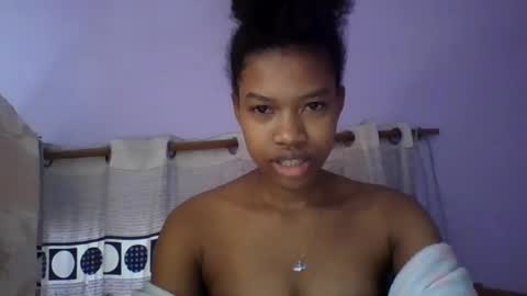 anaissa23 online show from 08-04-26, 07:00