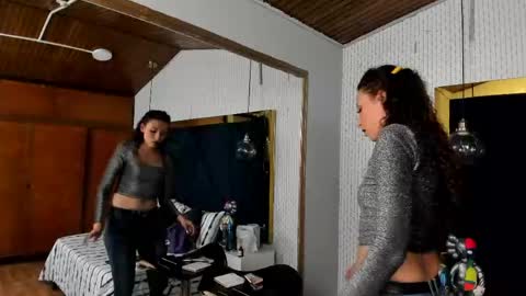 anamariahmd online show from 06-01-26, 07:26